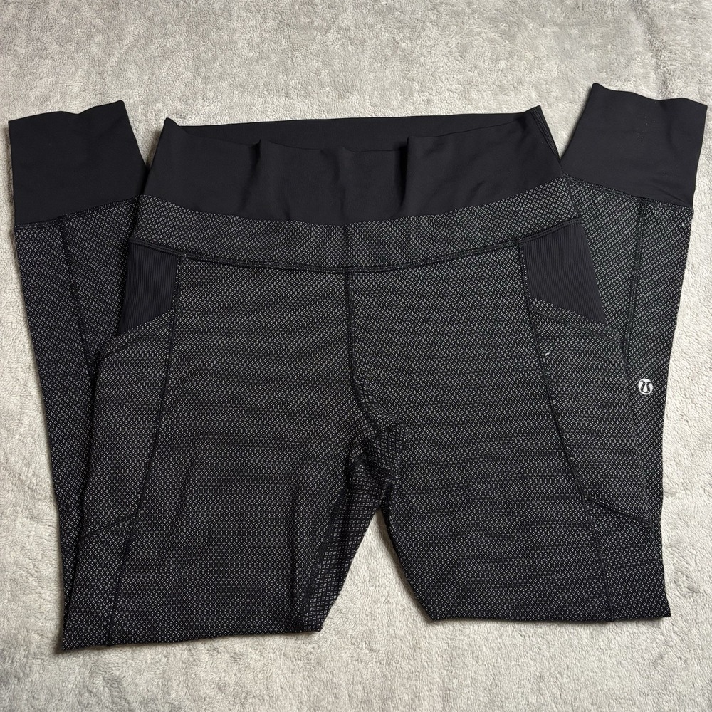 Lululemon Womens Black Geometric High Rise Ankle Leggings Pockets Size 8